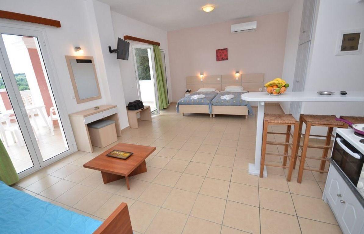 Paradiso Apartments อิปโซส ภายนอก รูปภาพ