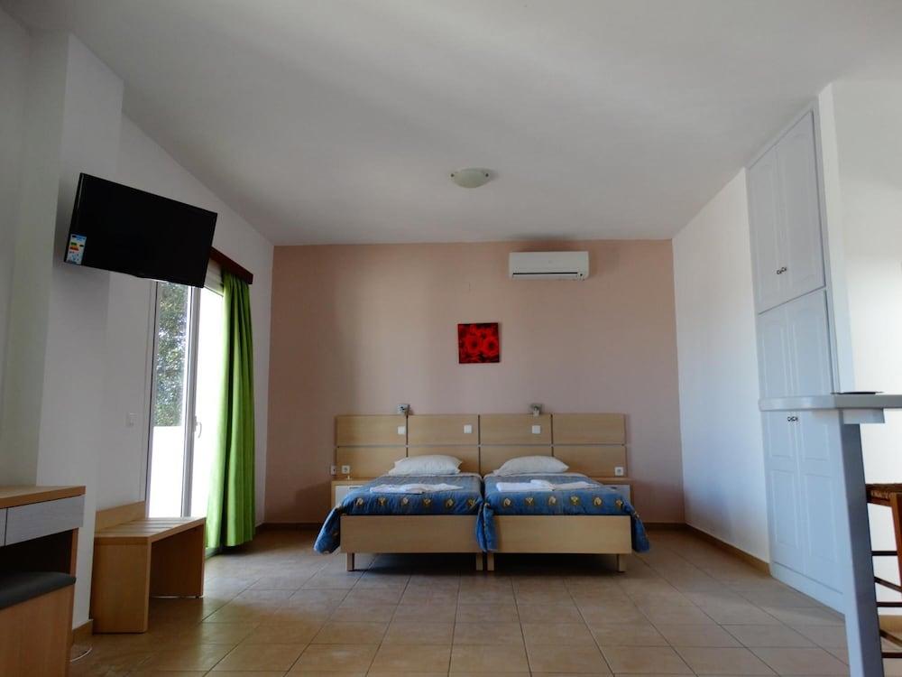 Paradiso Apartments อิปโซส ภายนอก รูปภาพ