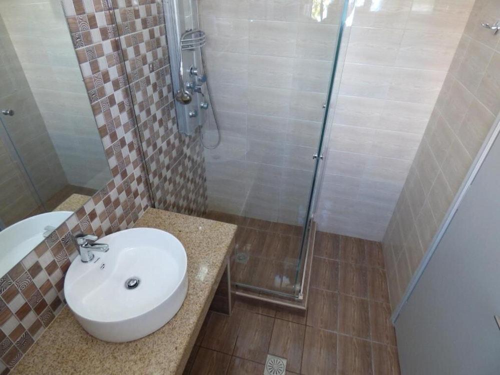 Paradiso Apartments อิปโซส ภายนอก รูปภาพ